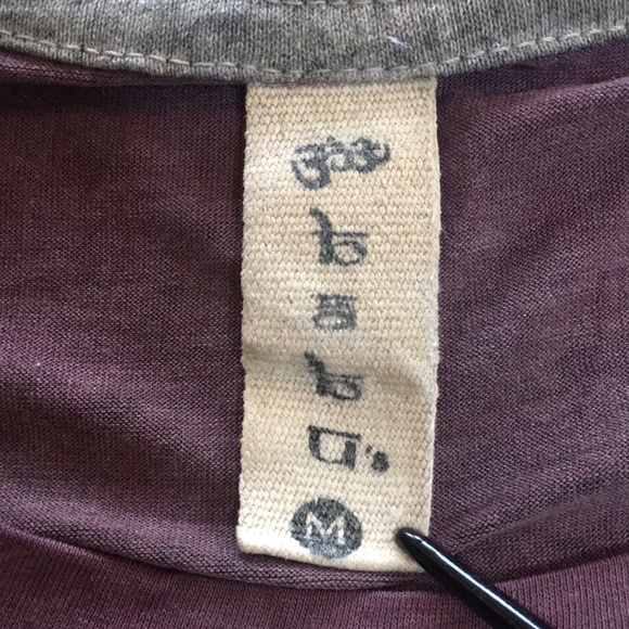 3/$20 Babu Ocean of Life Graphic T - Picture 7 of 8